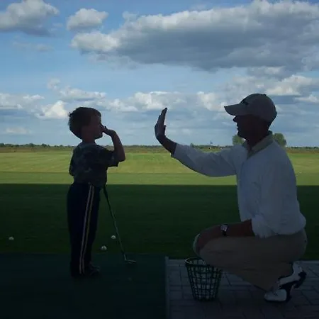 Schloss Golf & Hotel *