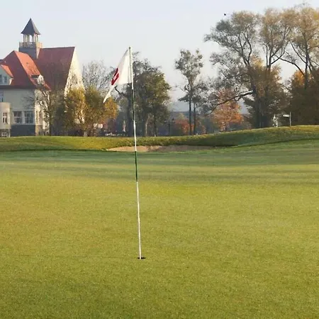 Schloss Golf &