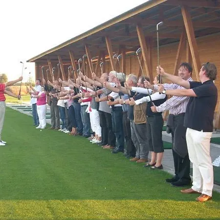 Hotel Schloss Golf & *