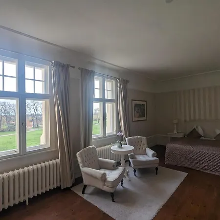 Schloss Golf & Hotel *