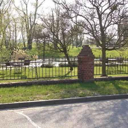 Hotel Schloss Golf & *