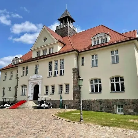 Schloss Golf & Hotel