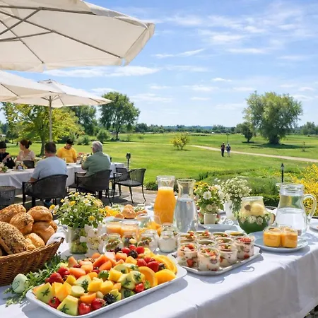 호텔 Schloss Golf & Krugsdorf