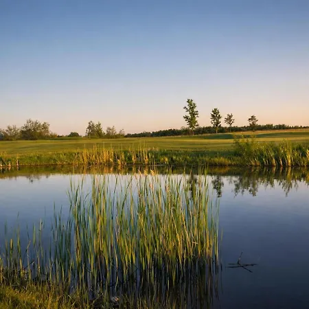 Schloss Golf & Hotel *